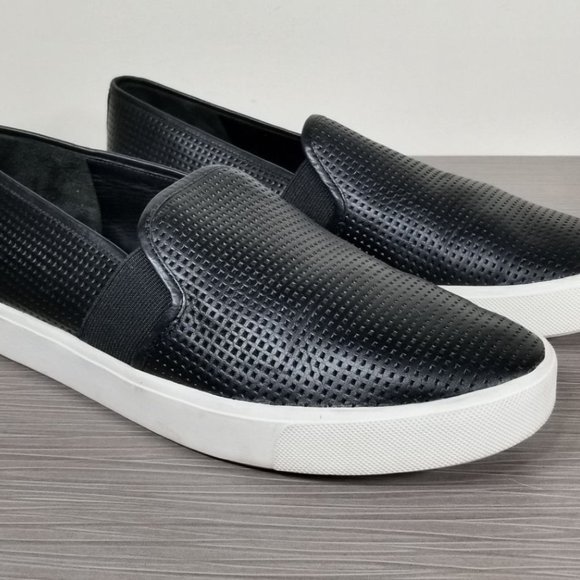 Vince Blair 5 Slip-On Sneaker, Black Leather, Womens Size 8 US / 39 - Picture 3 of 10